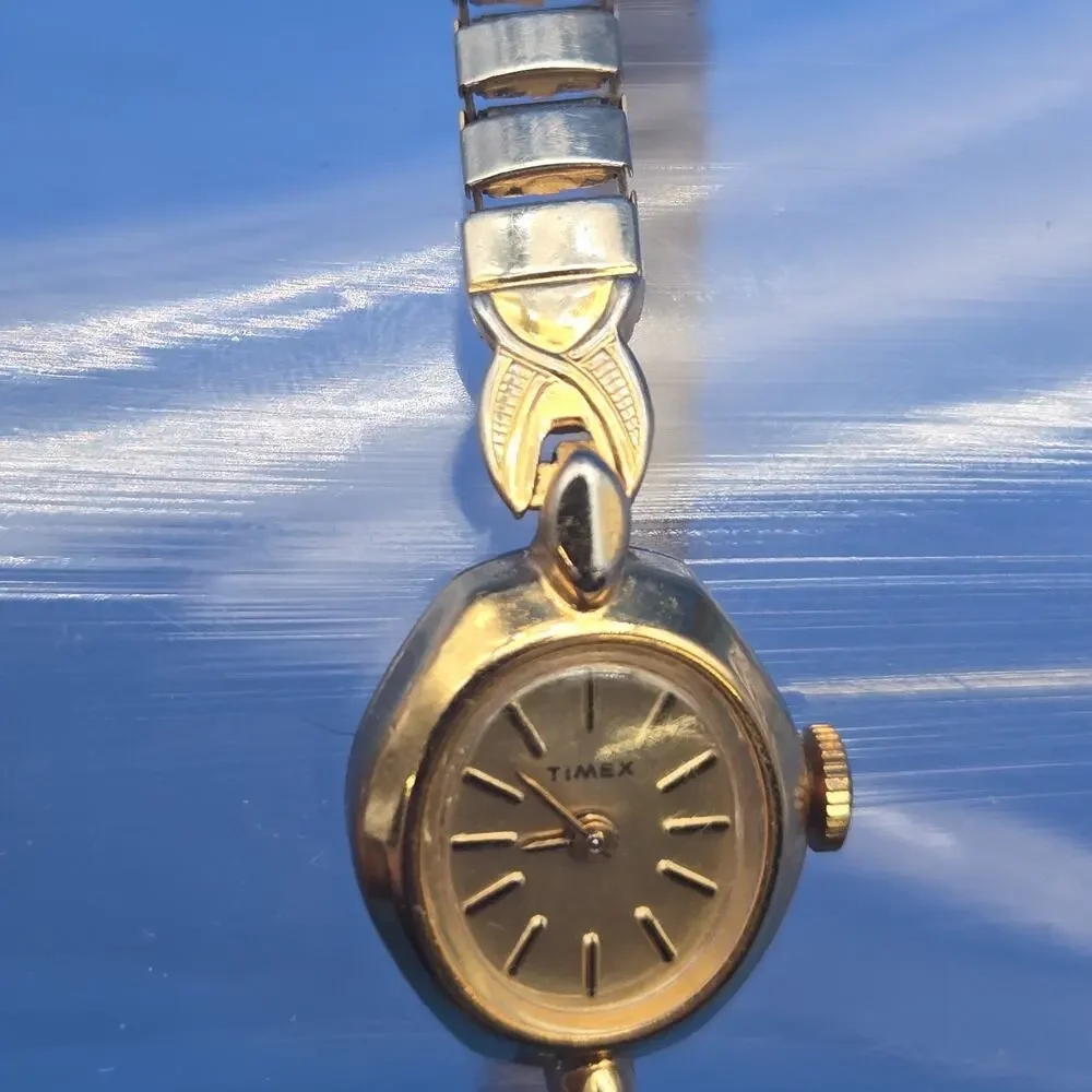 Vintage 1984 Timex Cavatina 11214 Women’s Manual Wind Gold Tone Watch Works
